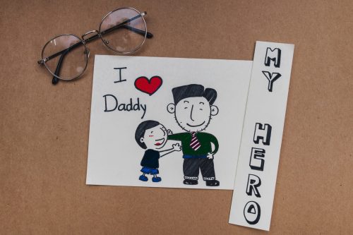 father-s-day-composition-with-drawing-decorative-glasses